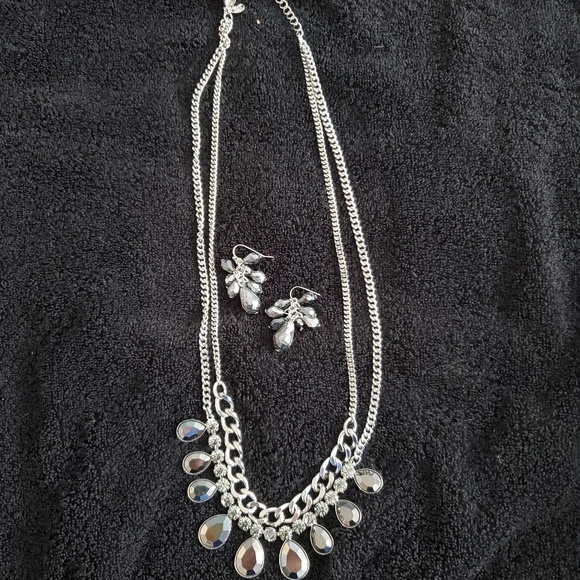 Chico's necklace and earings - Picture 2 of 4